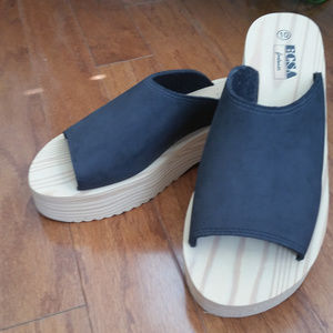 BCSA Fashion Shoes / Black Slides / Size 10